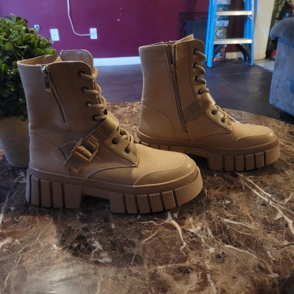 Beige High-Top Sneakers - Picture 2 of 8